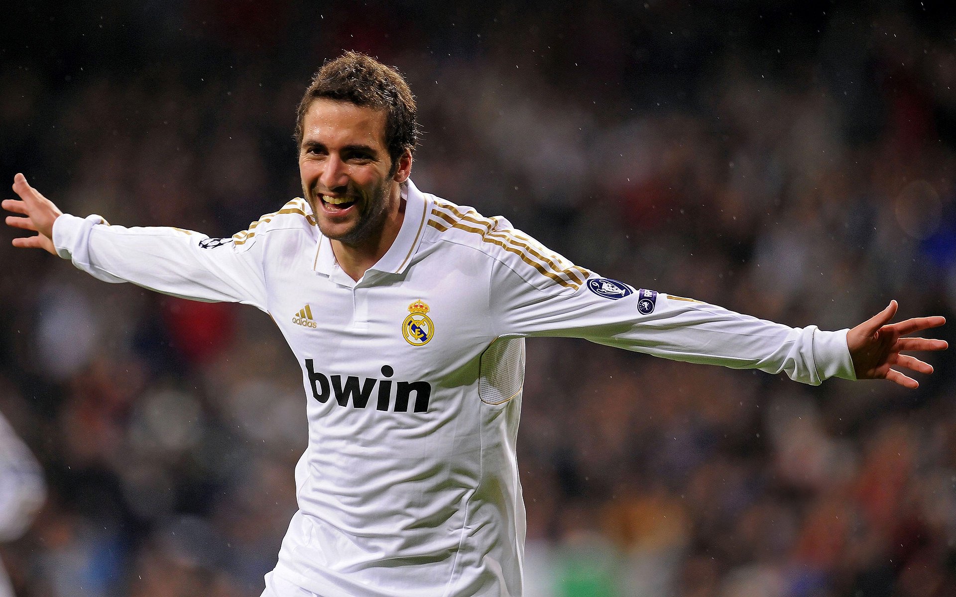 现场“炫技”不断：运动员“神操作”震撼全场！